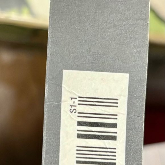 NEW Black Avenue Jeans - Picture 5 of 6